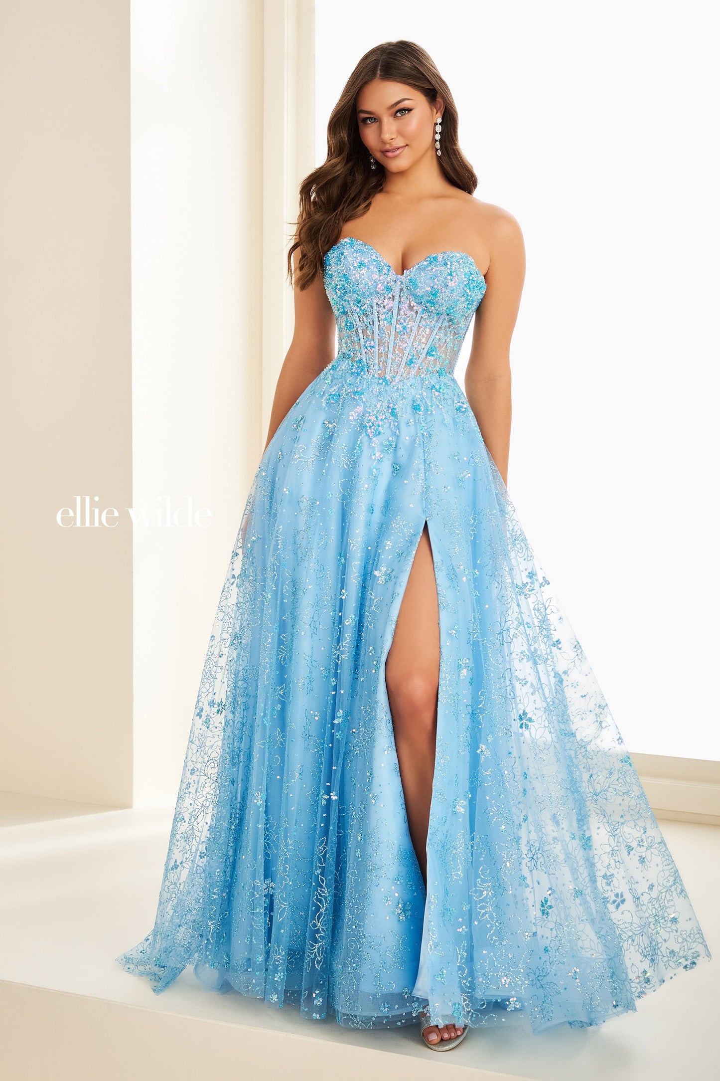 Ellie Wilde 37205