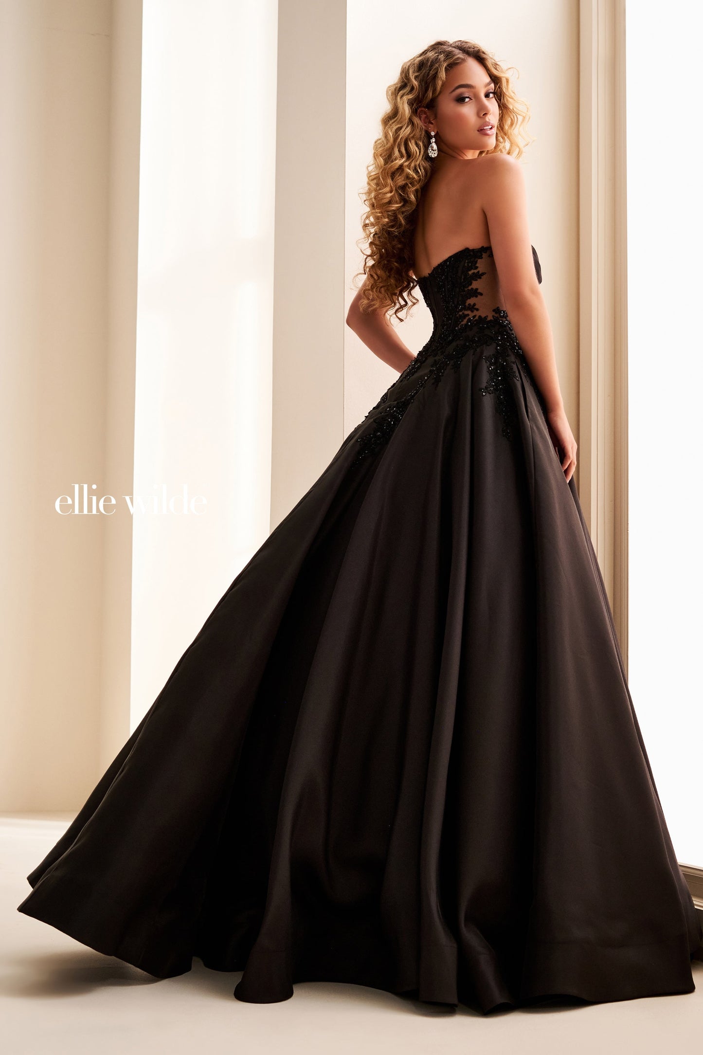 Ellie Wilde 37082