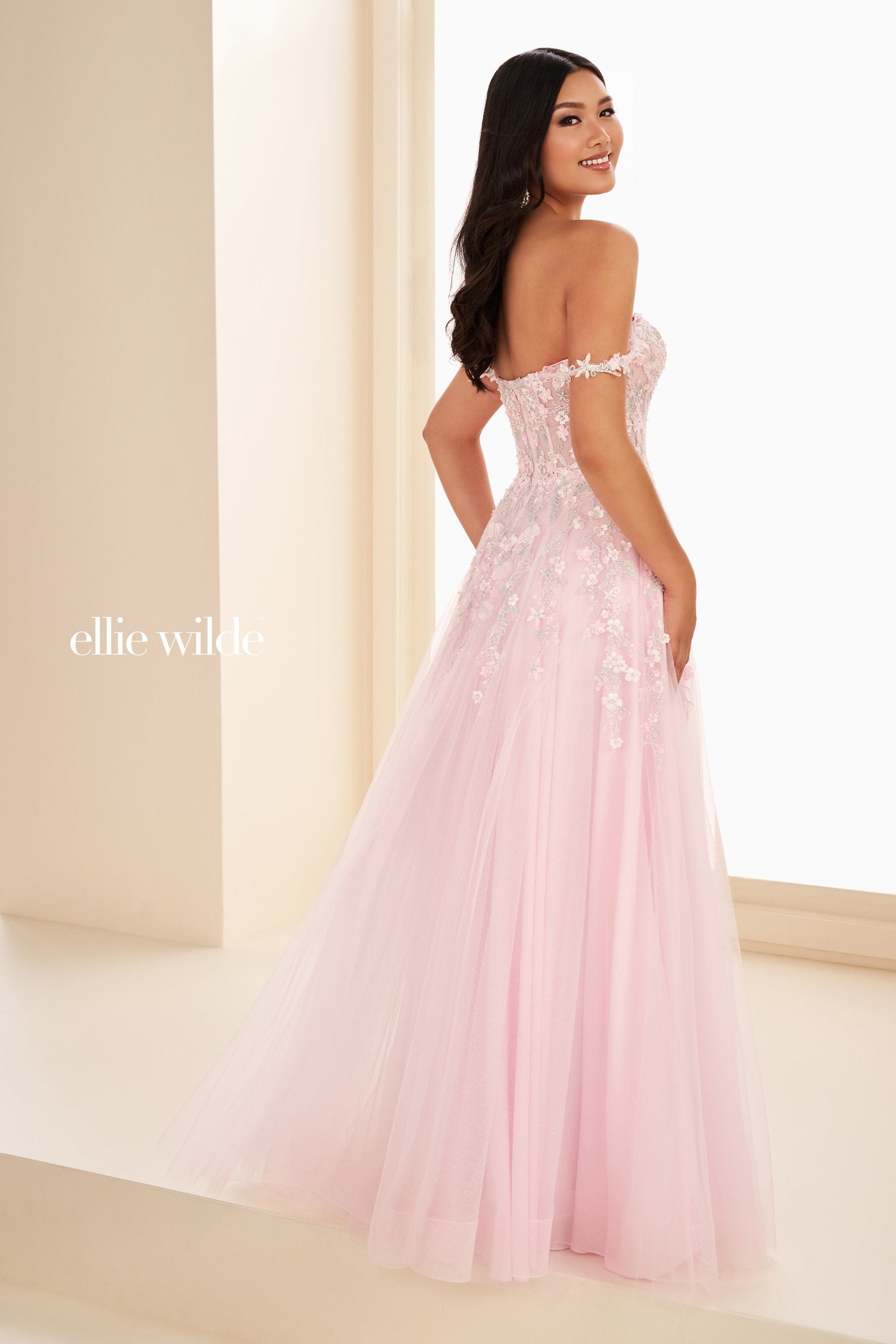 Ellie Wilde 37094