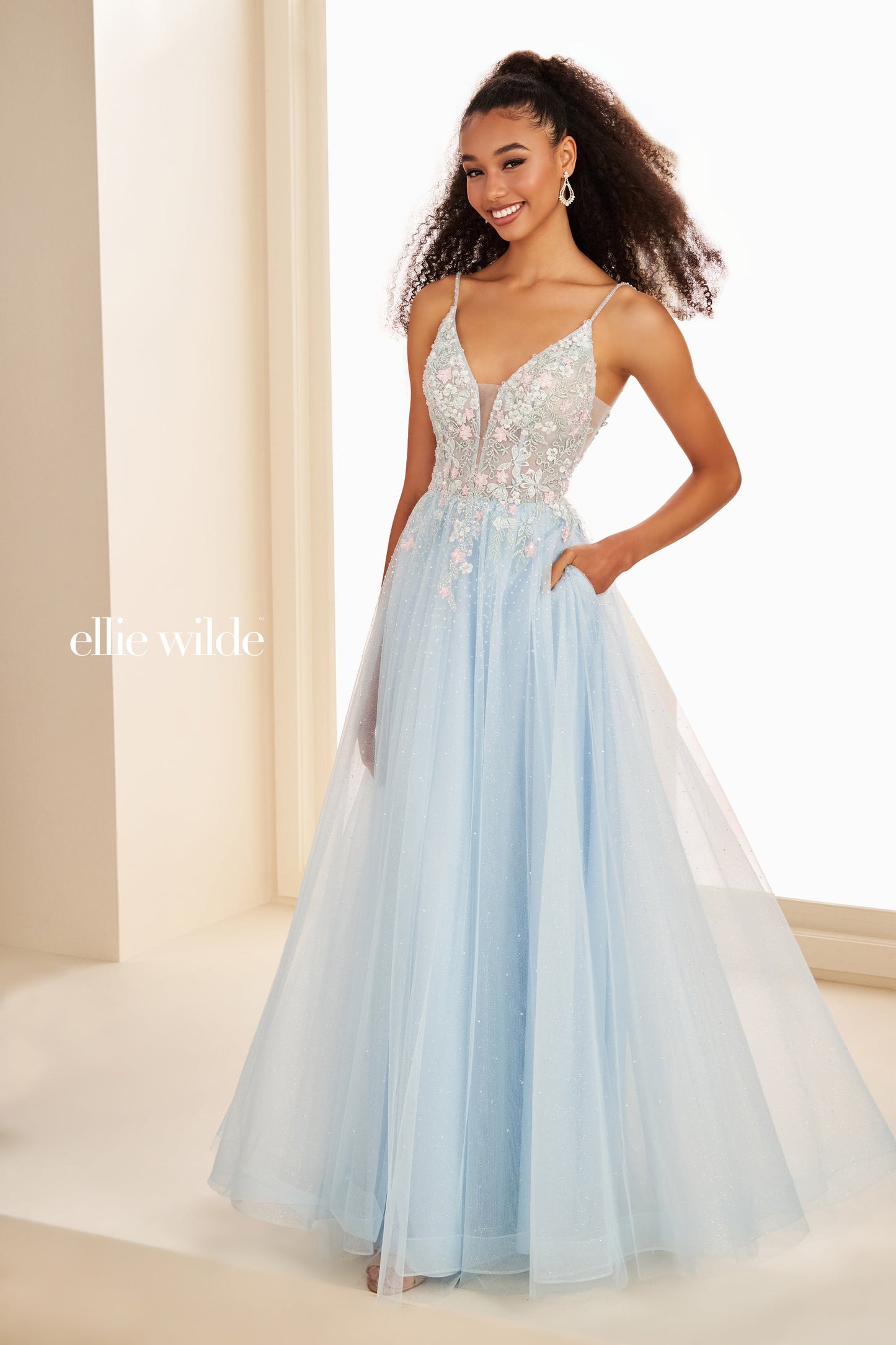Ellie Wilde 37096
