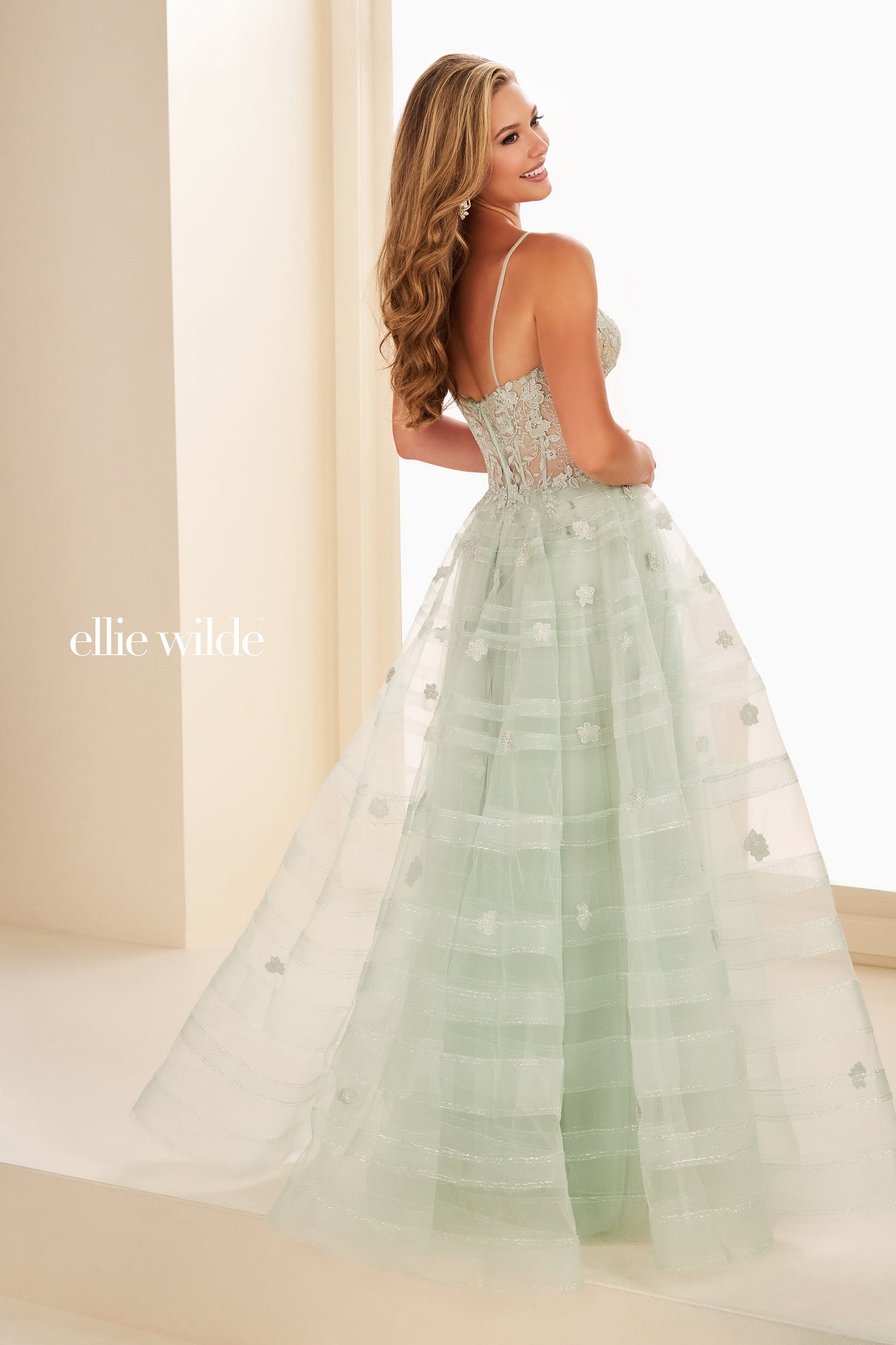 Ellie Wilde 37097
