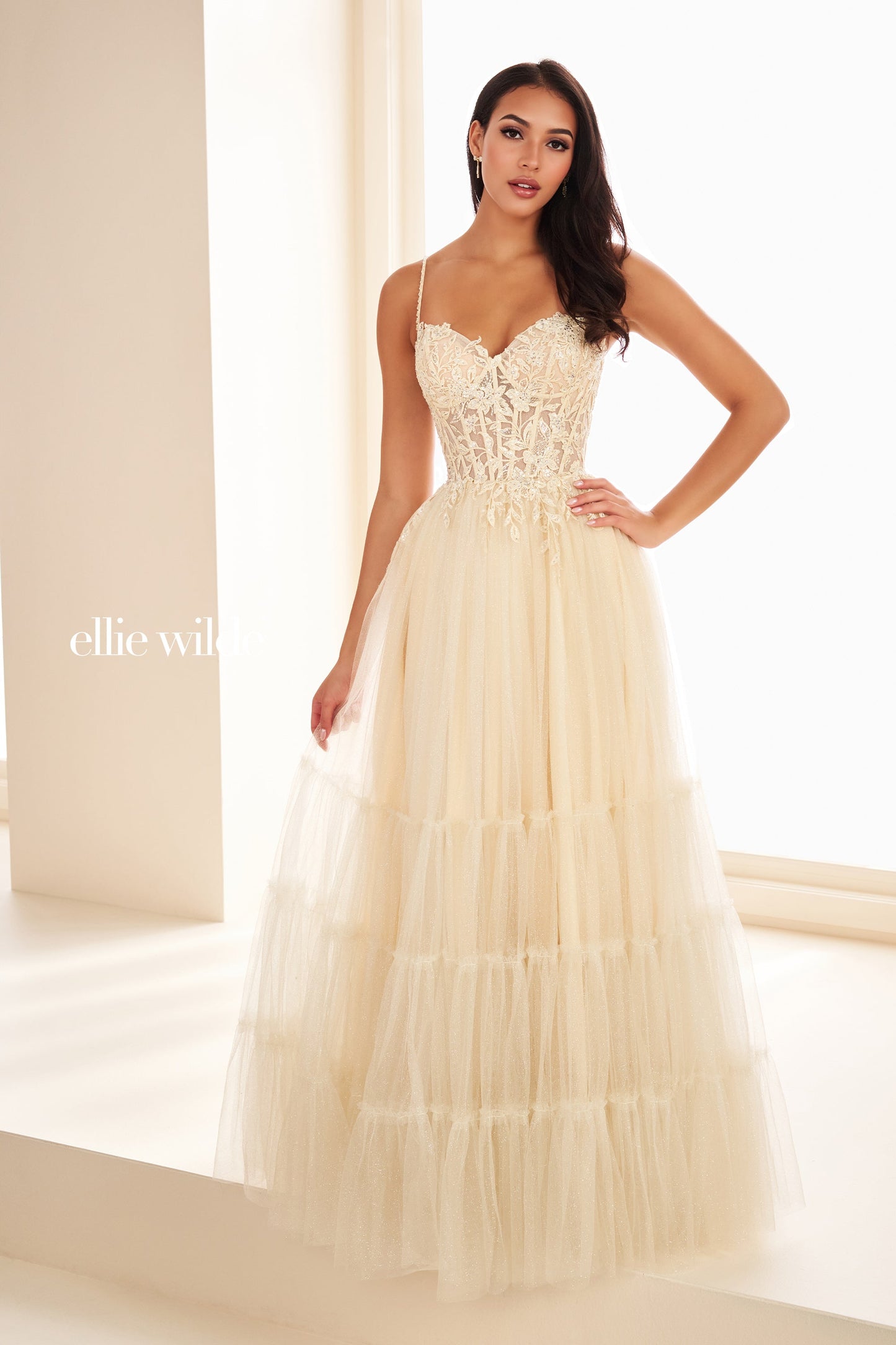 Ellie Wilde 37107