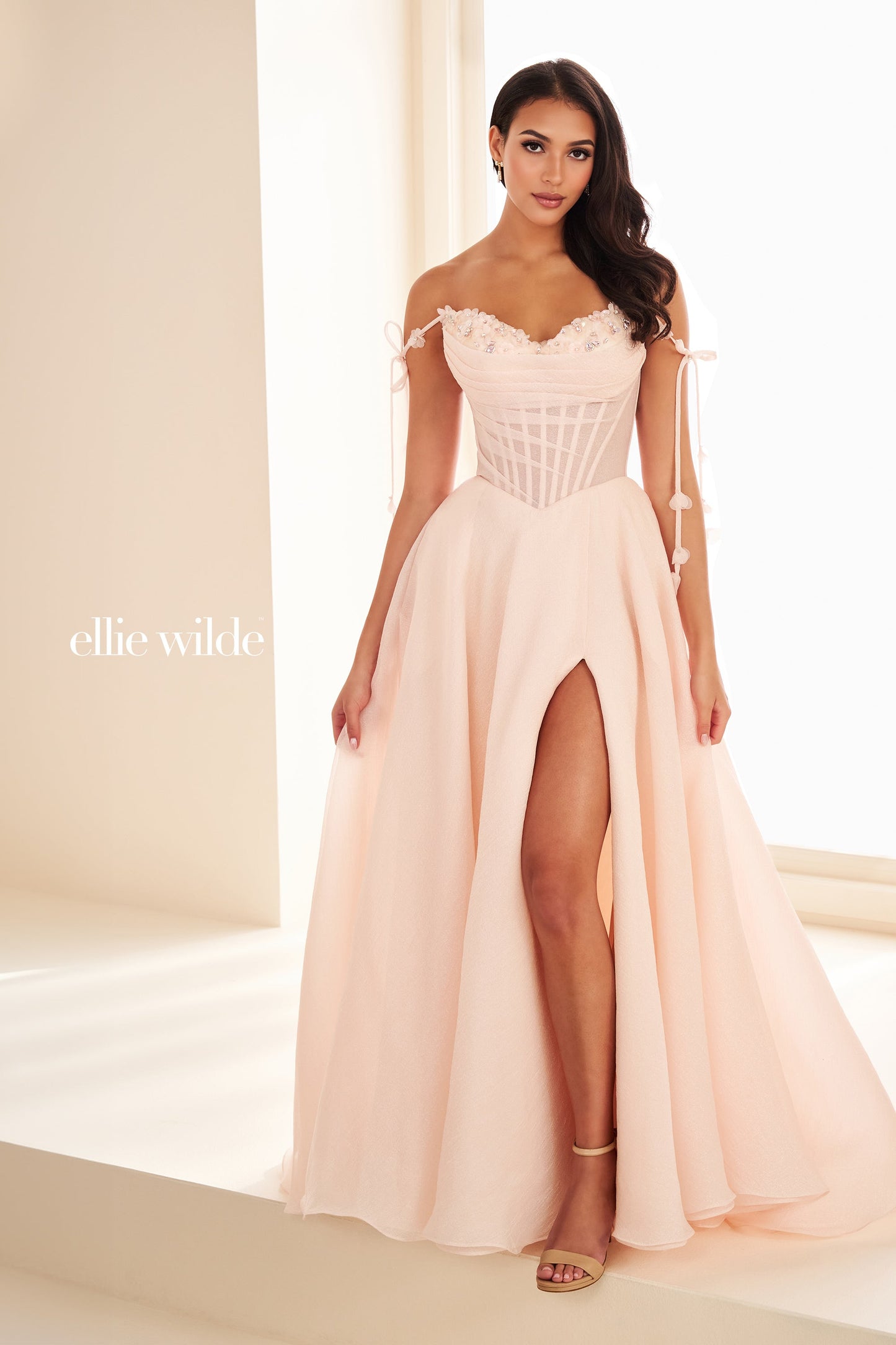 Ellie Wilde 37111