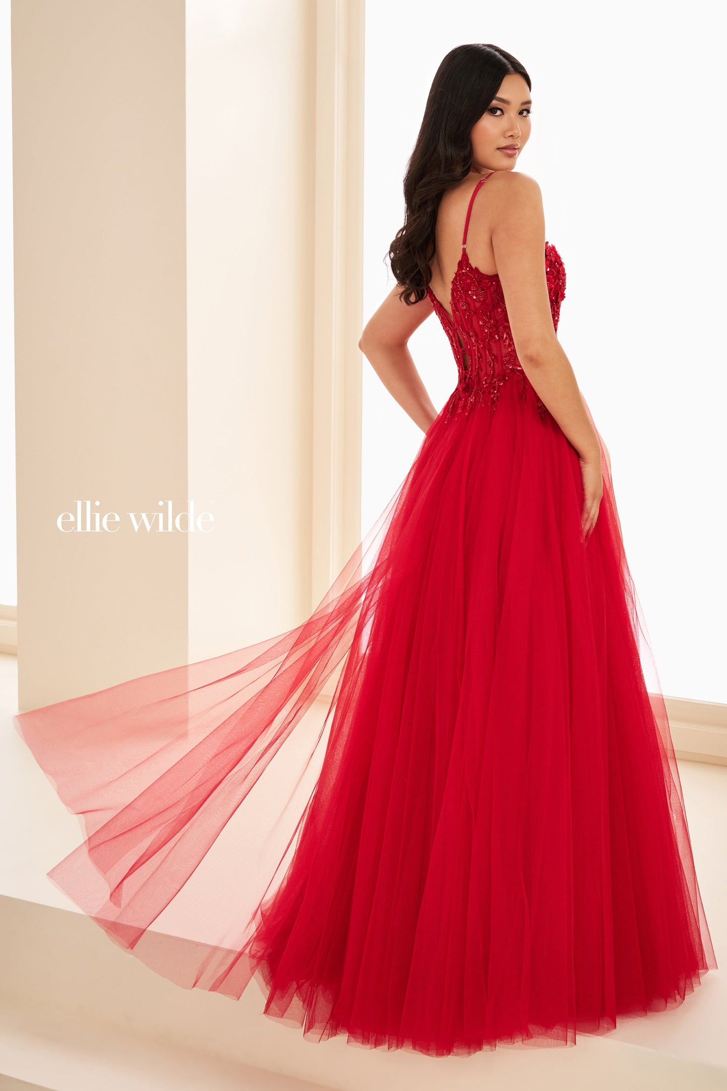 Ellie Wilde 37112