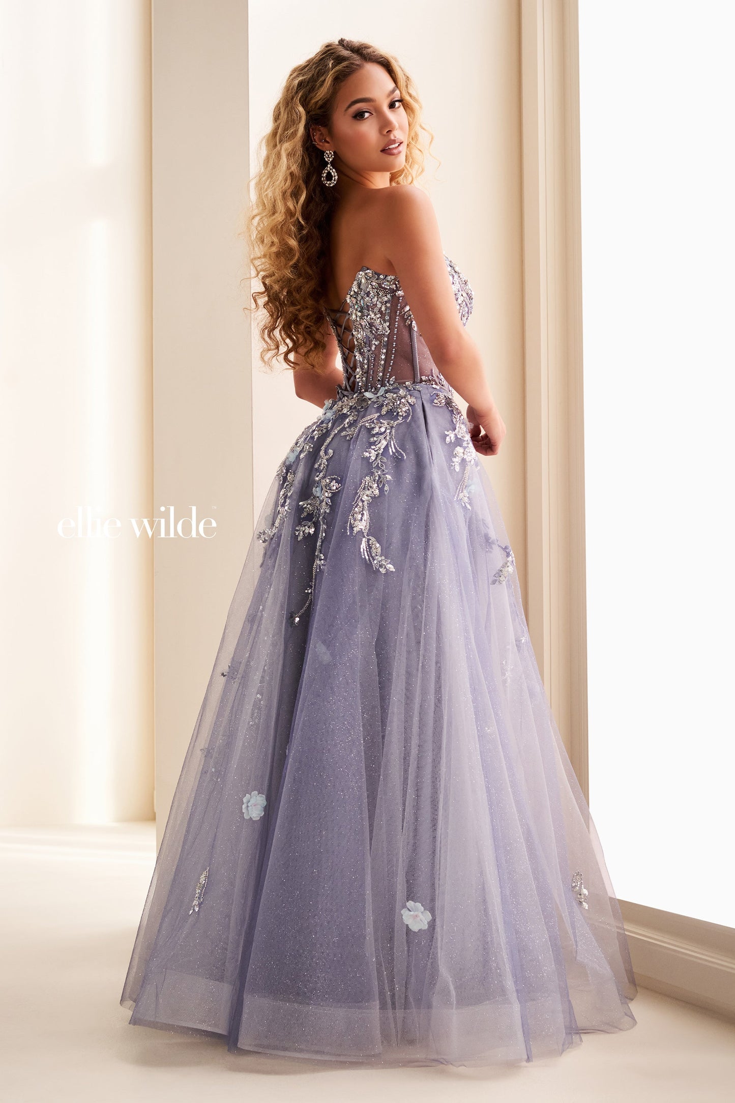 Ellie Wilde 37119