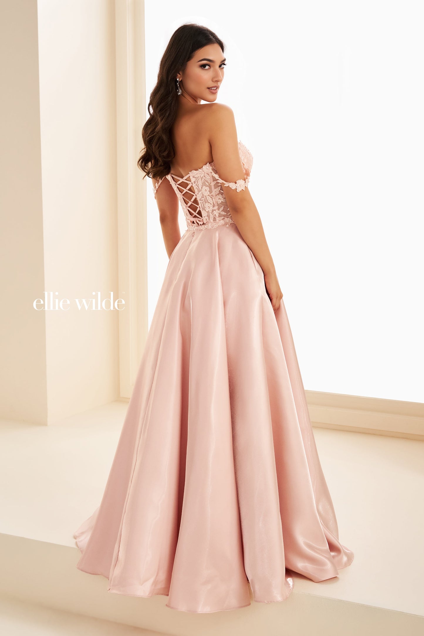 Ellie Wilde 37202