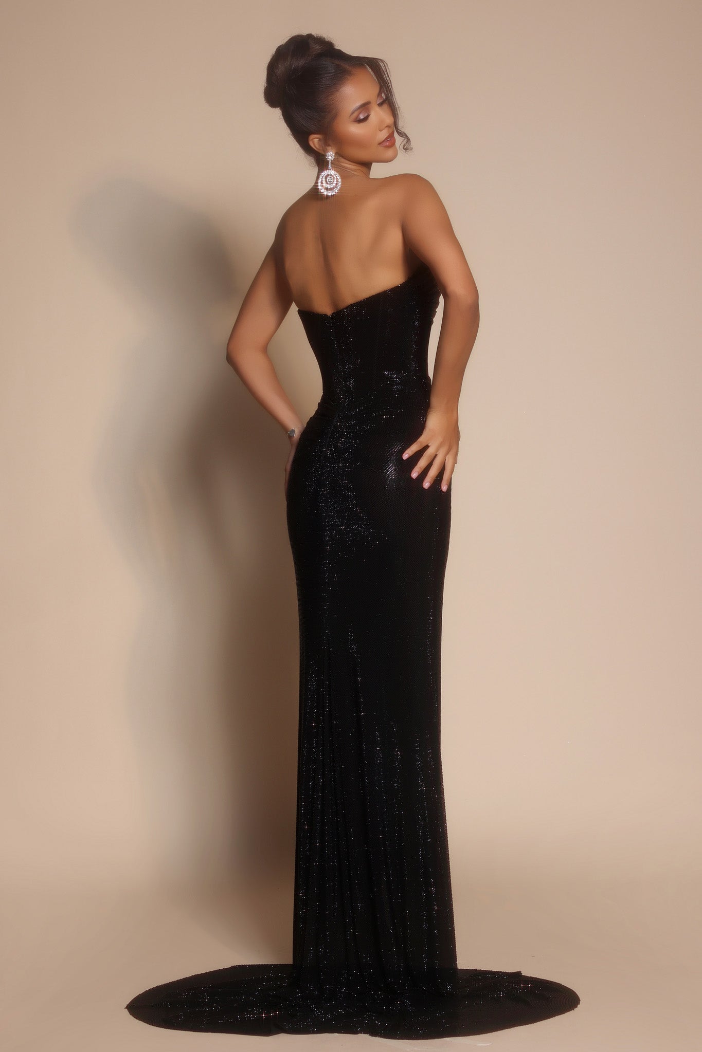 Portia and Scarlett Fitted Illusion Plunge Prom Dress PS26026