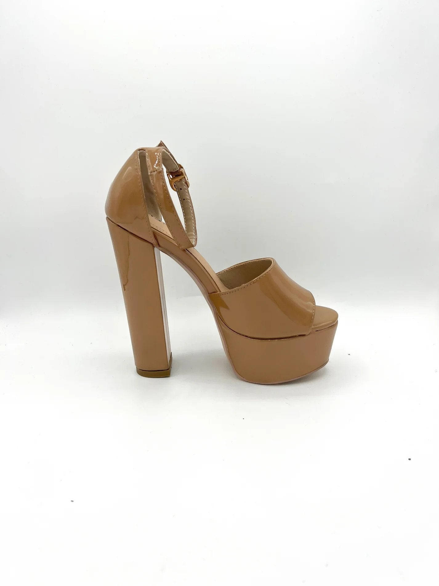 Platform Chunky Heel - Patent Leather Oatmeal